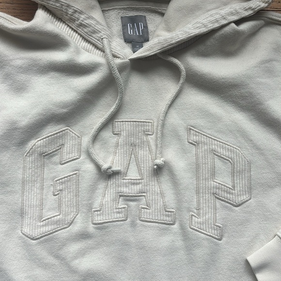 GAP hoodie - Picture 2 of 3